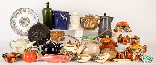 GROUP OF POTTERY, PORCELAIN, AND