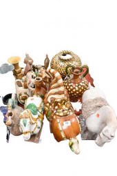 GROUP OF POTTERY TARQ STYLE GL
