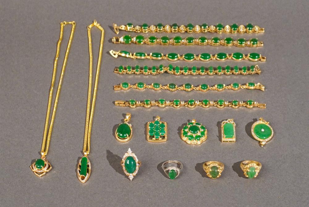 GROUP OF PREDOMINANTLY GILT METAL
