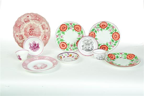 GROUP OF SERVING PIECES. 