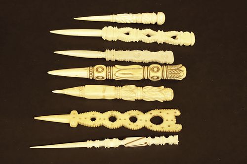 GROUP OF SEVEN SAILOR CARVED BONE