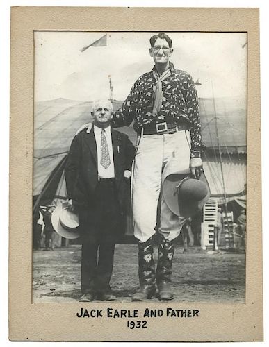 GROUP OF SEVEN VINTAGE SIDESHOW