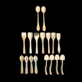 GROUP OF SEVENTEEN MOP & BONE