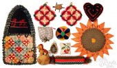 GROUP OF SEWING ACCESSOIRIES,
