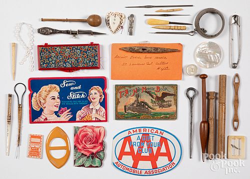 GROUP OF SEWING ACCESSORIESGroup of