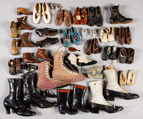 GROUP OF SHOES, 19TH AND 20TH