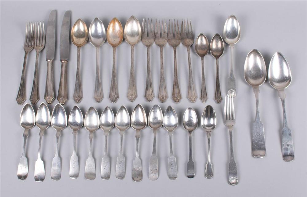 GROUP OF SILVER FLATWARE PIECES AND