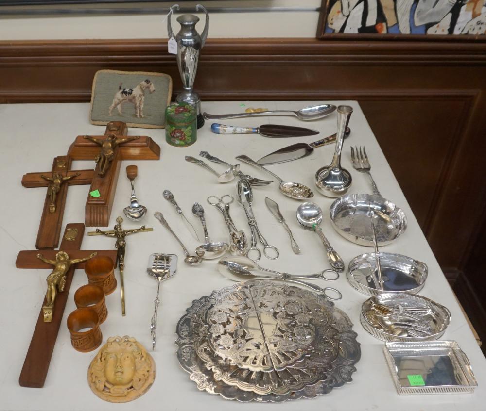 GROUP OF SILVERPLATE FLATWARE,