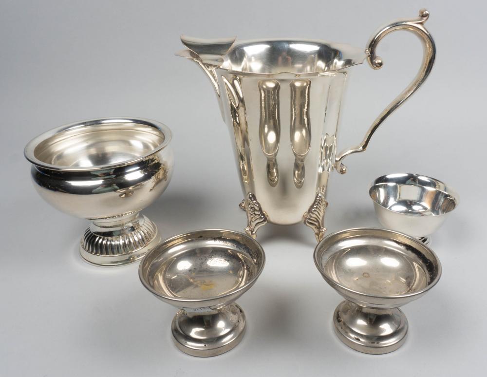 GROUP OF SILVERPLATED ITEMS,
