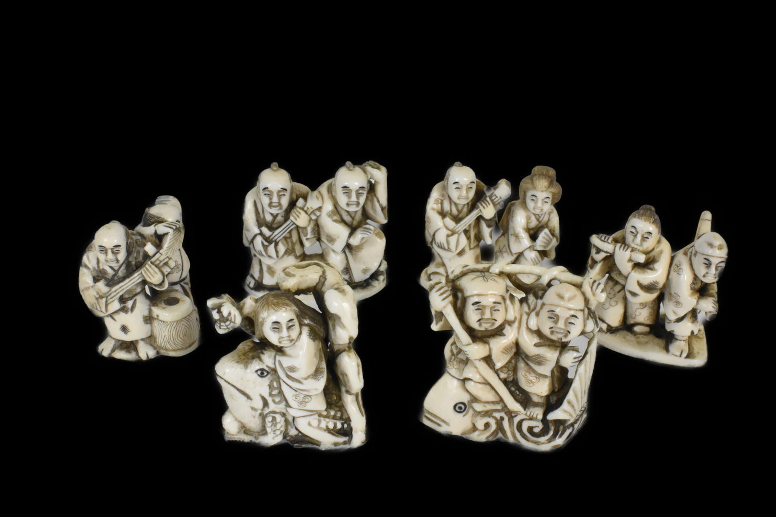 GROUP OF SIX ANTIQUE JAPANESE