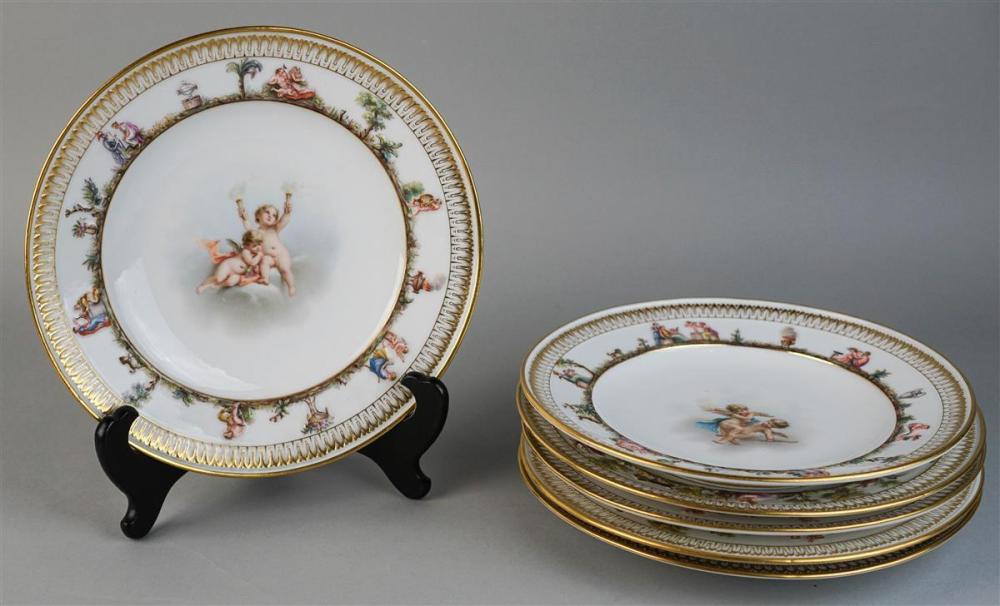 GROUP OF SIX MEISSEN 'CAPO DI