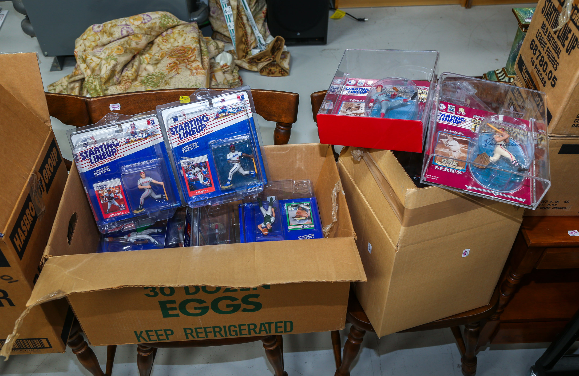 GROUP OF STARTING LINEUP FIGURES,