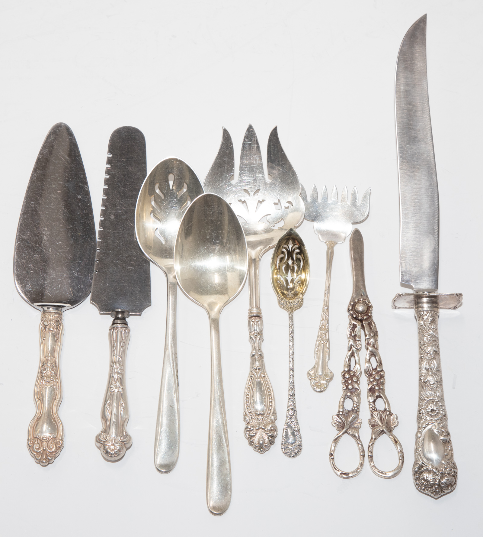 GROUP OF STERLING SERVING PIECES