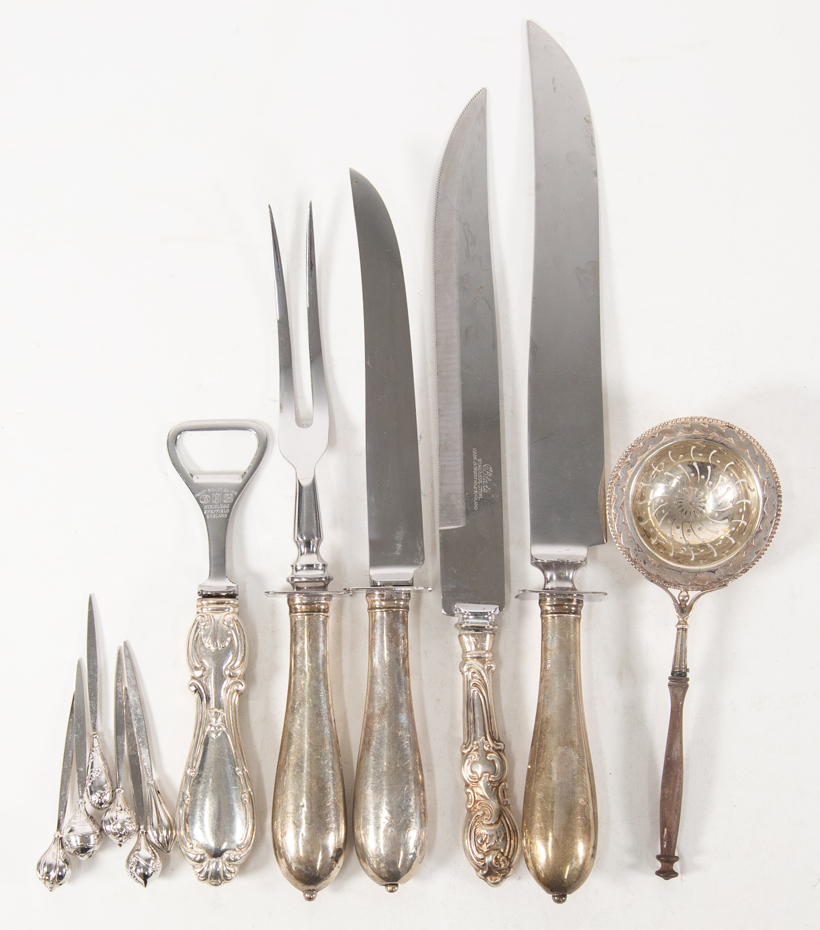 GROUP OF STERLING SERVING PIECES