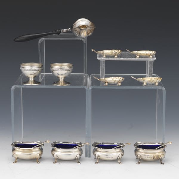 GROUP OF STERLING TABLE ITEMS 