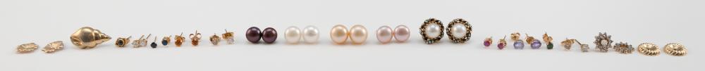 GROUP OF STUD EARRINGS AND