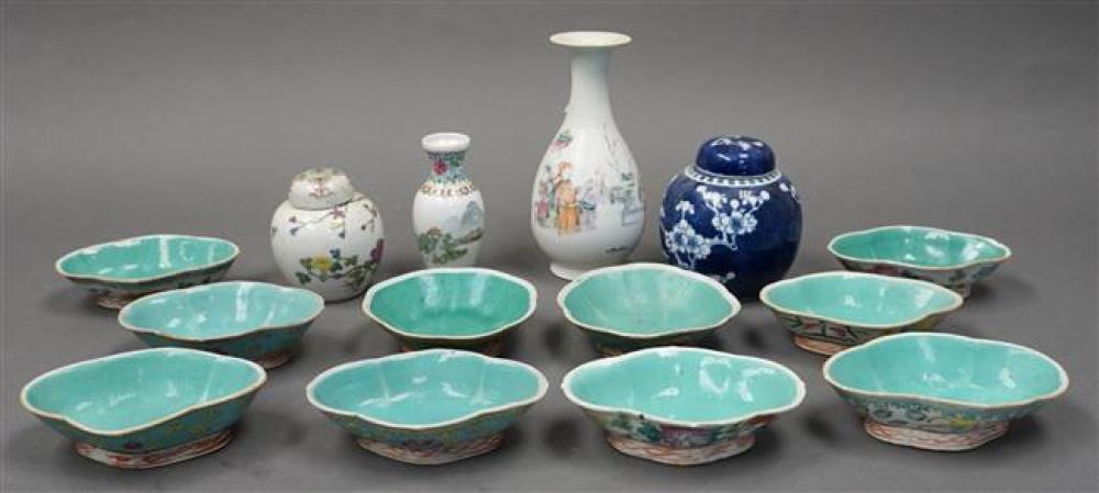 GROUP OF TEN CHINESE "FAMILLE ROSE"