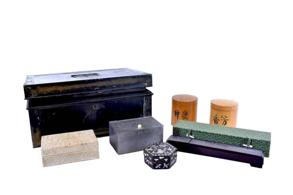 GROUP OF TEN VARIOUS MATERIAL