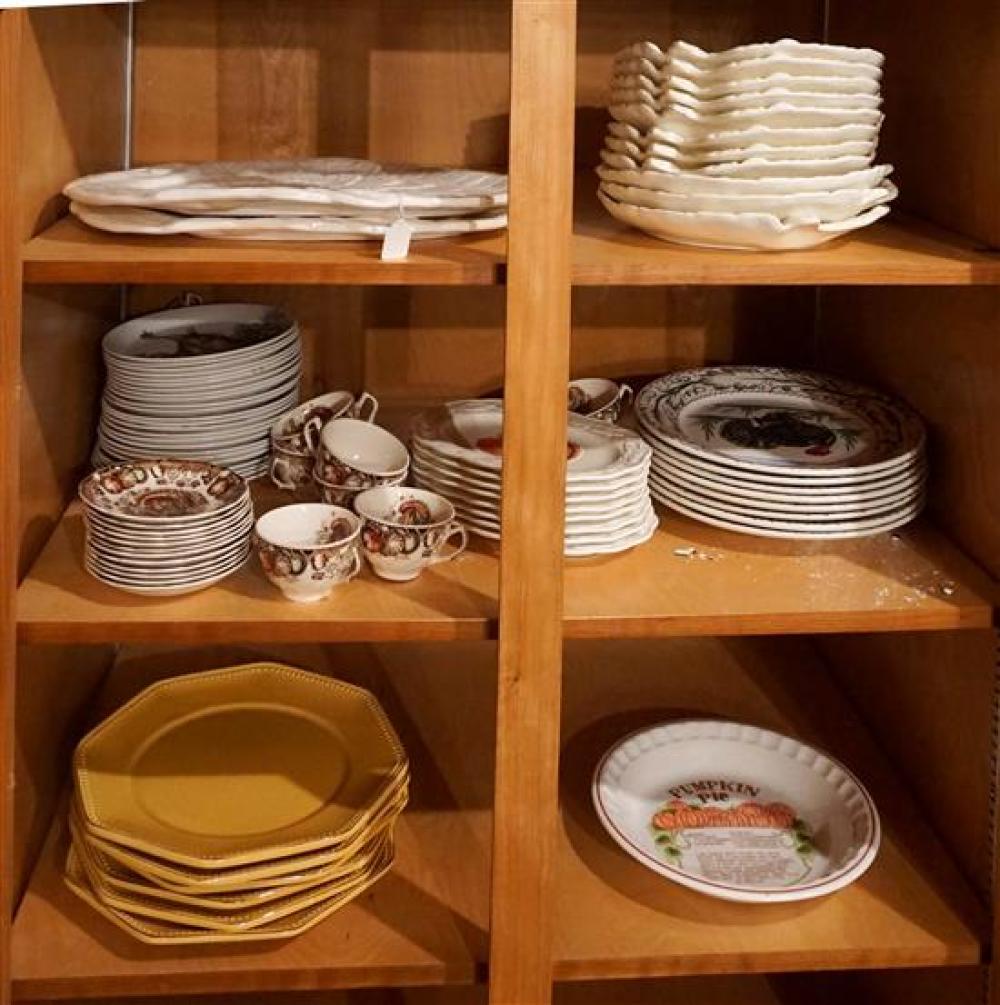 GROUP OF THANKSGIVING TABLE