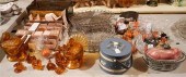 GROUP OF THANKSGIVING TABLE IT