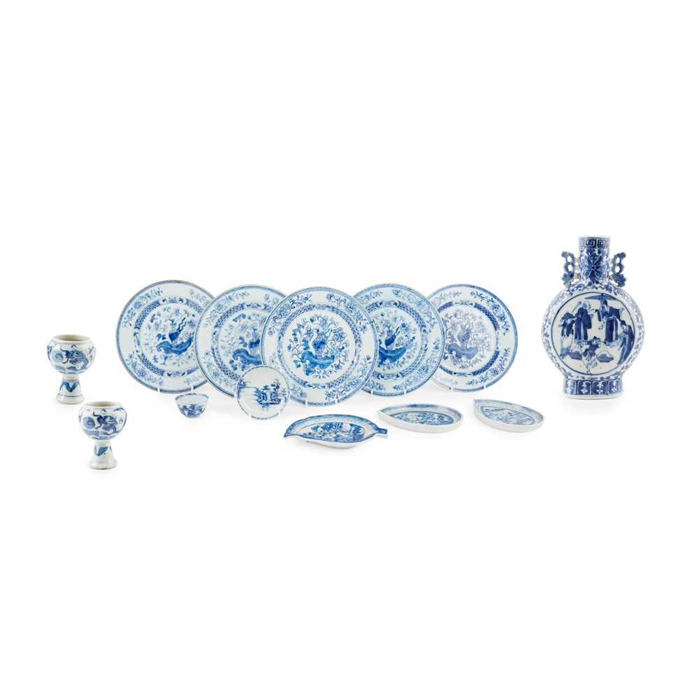 GROUP OF THIRTEEN BLUE AND WHITE