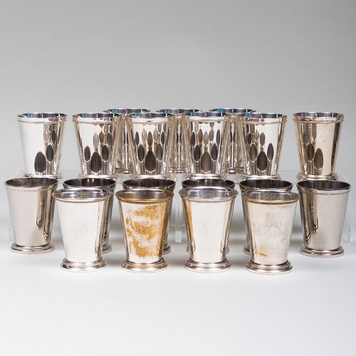 GROUP OF THIRTY-FIVE SILVER PLATE