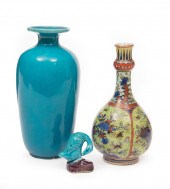 GROUP OF THREE CHINESE PORCELA