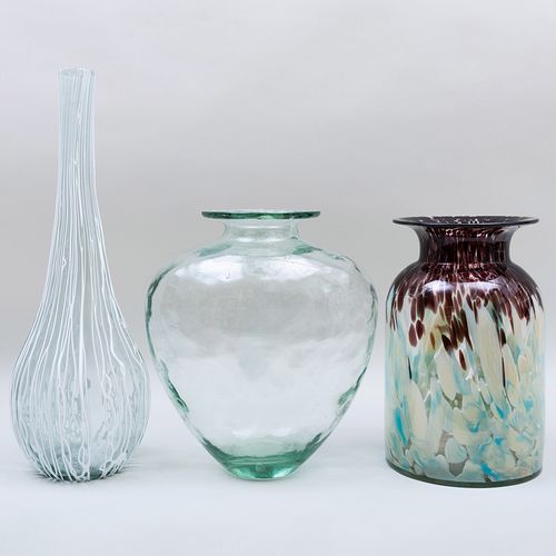 GROUP OF THREE CONTEMPORARY GLASS