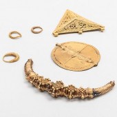 GROUP OF THREE GOLD AMULETS AN