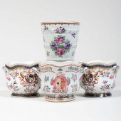 GROUP OF THREE SAMSON PORCELAI