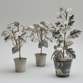 GROUP OF THREE TôLE MODELS OF