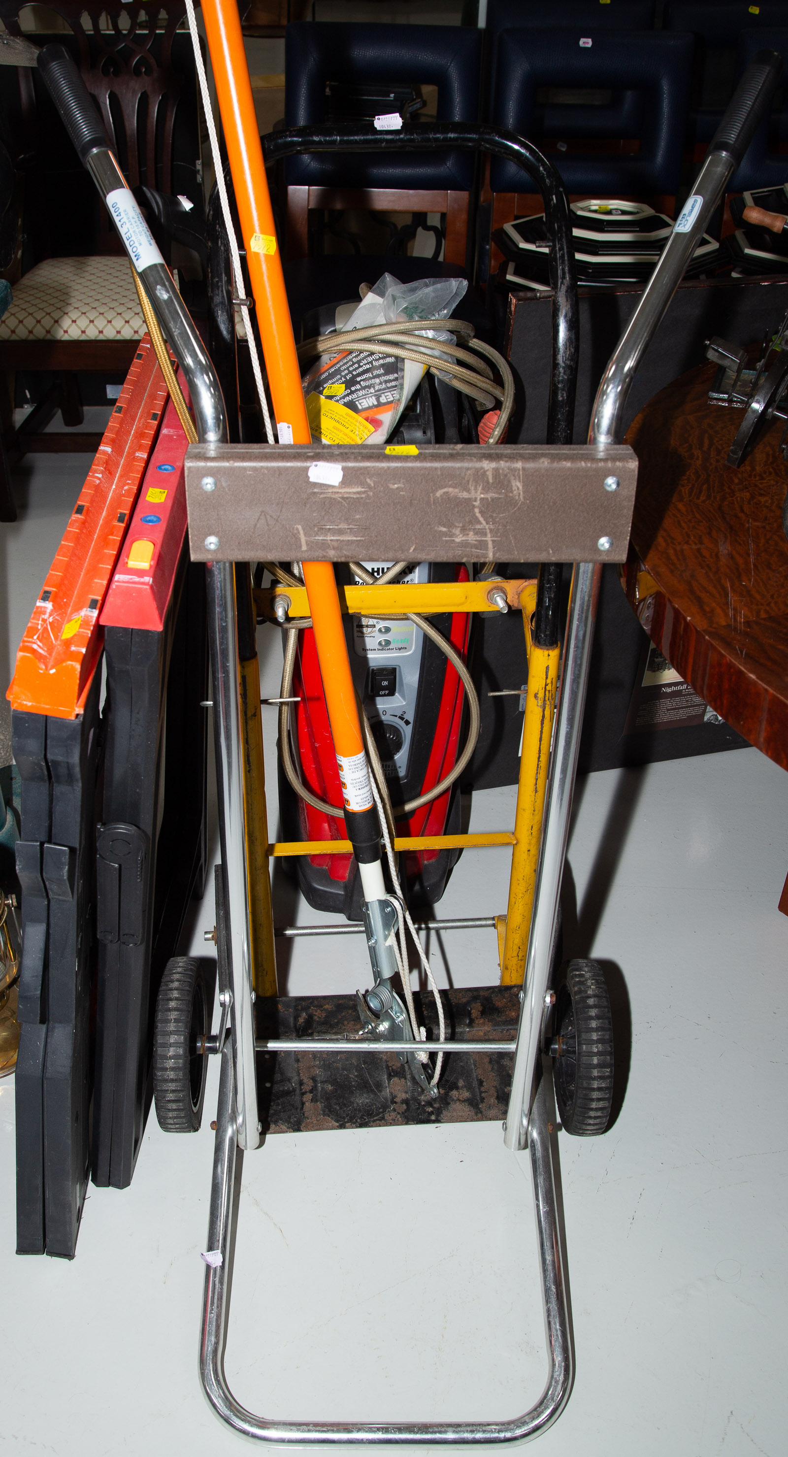 GROUP OF TOOLS & ACCESSORIES