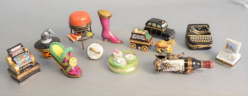 GROUP OF TWELVE PORCELAIN LIMOGE