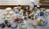 GROUP OF TWO CHINESE BLUE AND
