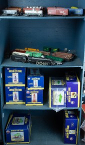 GROUP OF UNBOXED MODEL TRAINS,