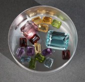 GROUP OF UNMOUNTED STONESGroup