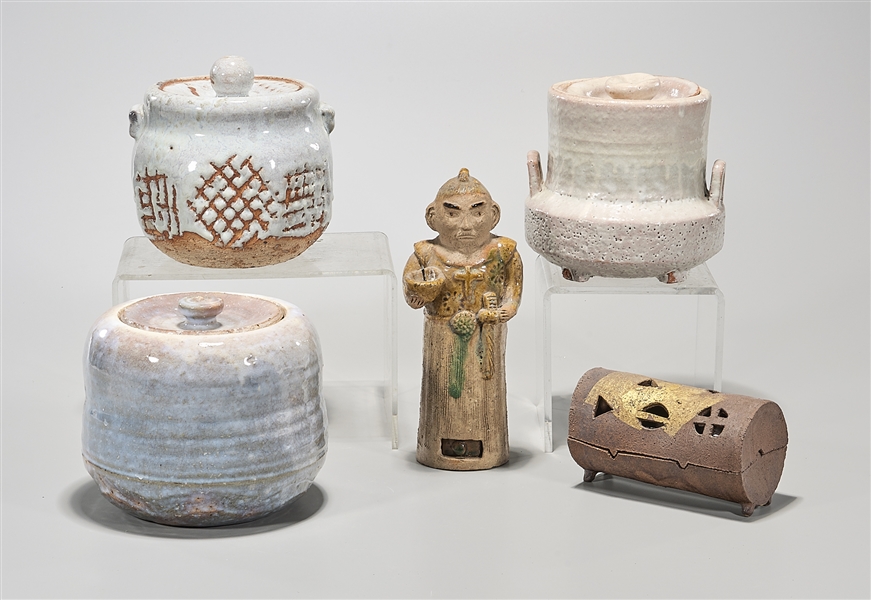 Group of various Japanese ceramics;