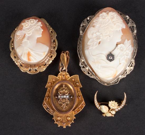 Group of Victorian gold jewelry