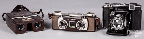 GROUP OF VINTAGE CAMERAS AND