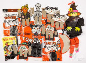 GROUP OF VINTAGE HALLOWEEN CRE