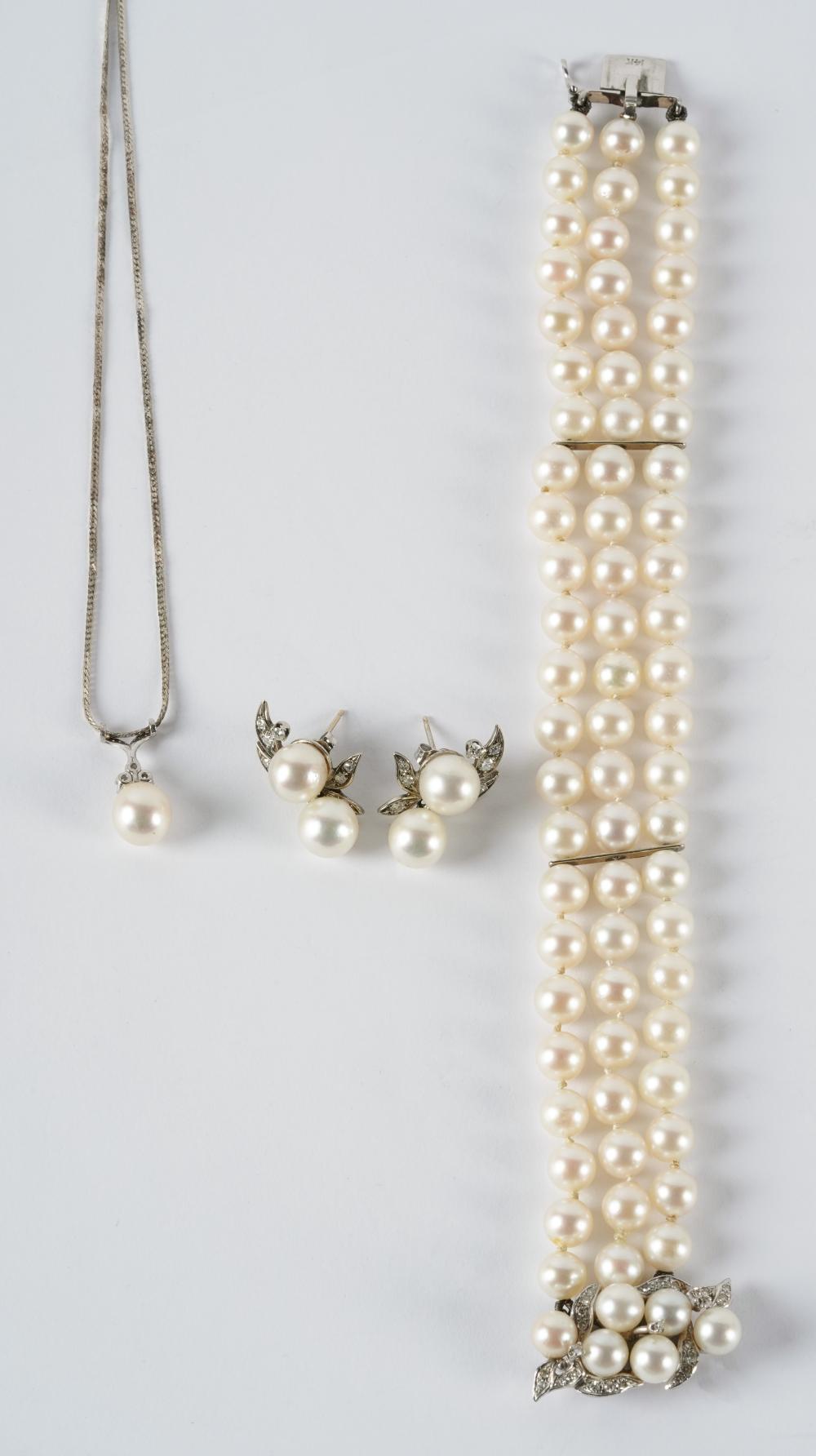 GROUP OF WHITE GOLD, DIAMOND, &