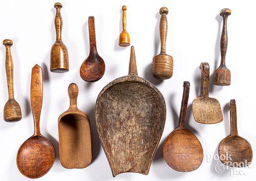 GROUP OF WOODENWARE, 19TH C.Group