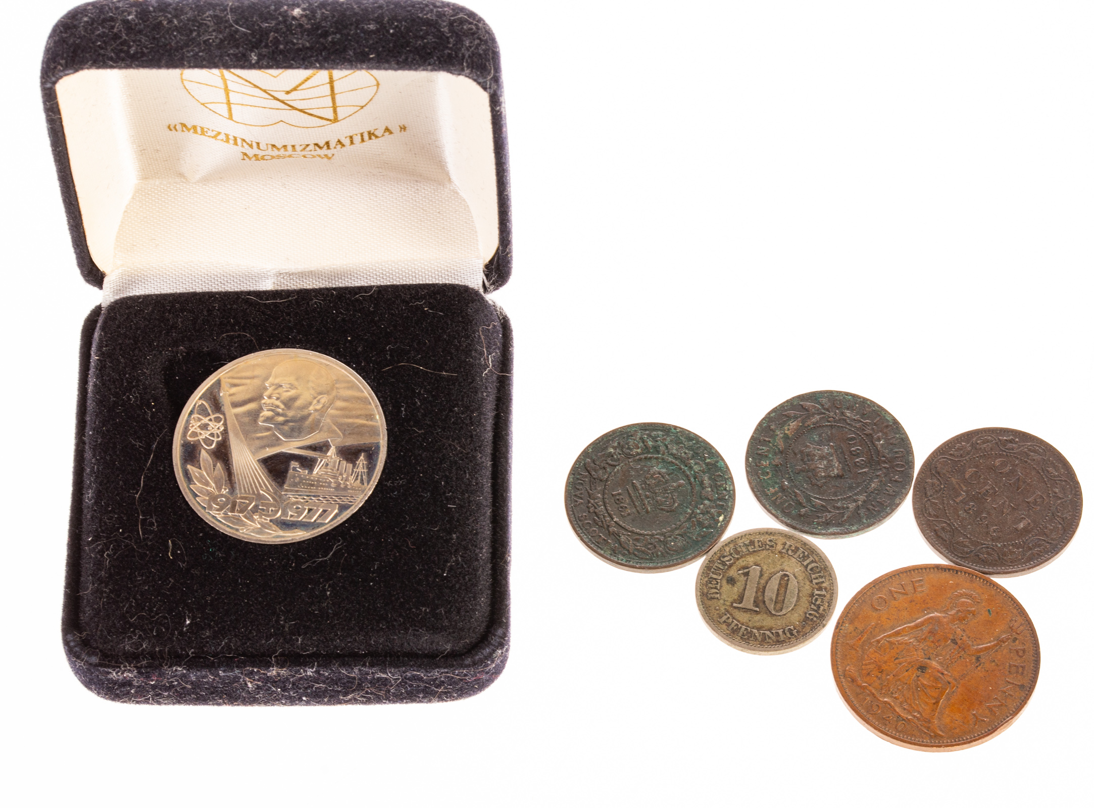 GROUP OF WORLD COINS 1977 1 Russian