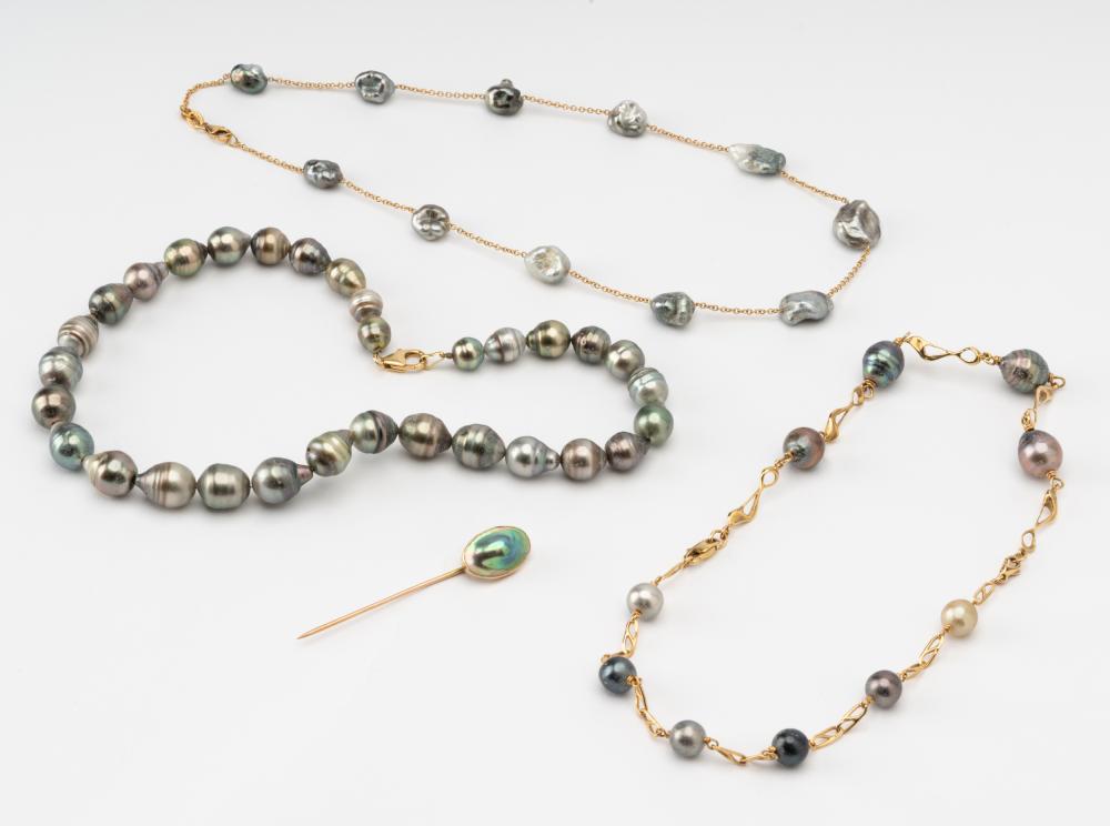 GROUP OF YELLOW GOLD & CULTURED