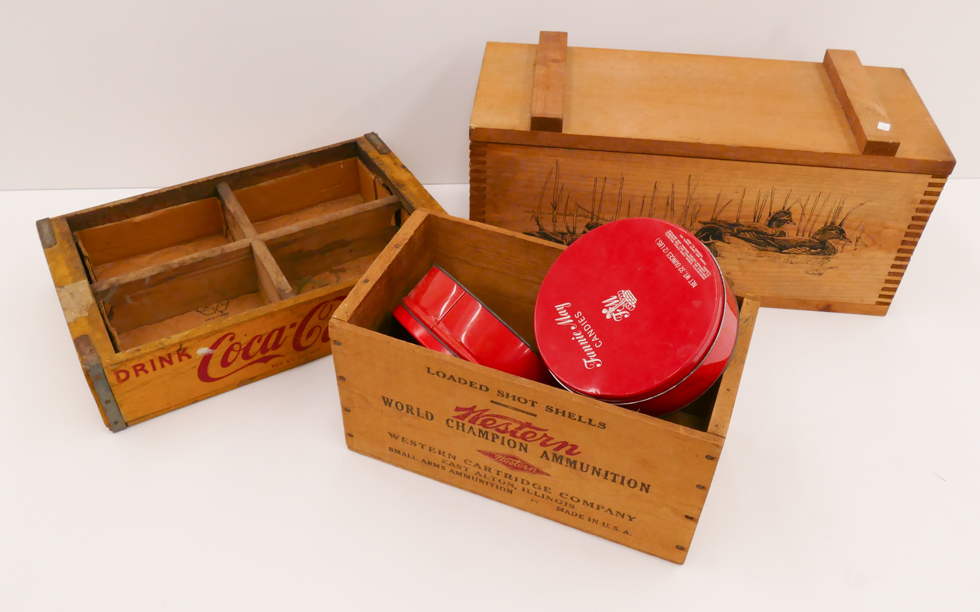 Group Old Wood Coke & Western