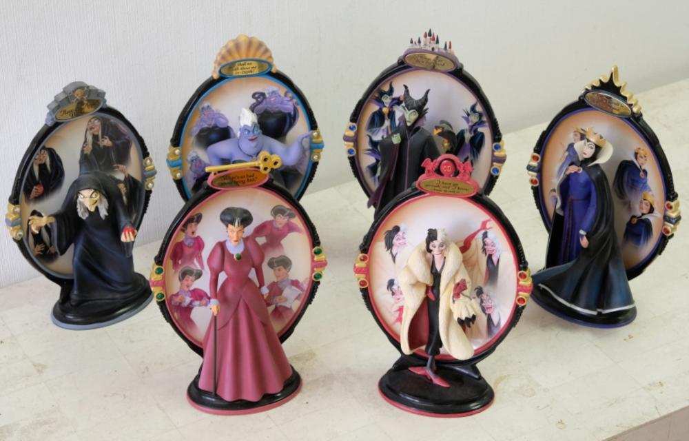 GROUP, SIX DISNEY'S LEGENDARY