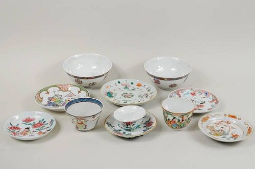 GROUP SMALL CHINESE PORCELAIN