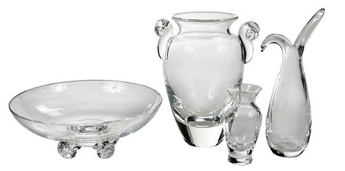 GROUP STEUBEN CRYSTALfour pieces,
