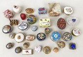 GROUP THIRTY-TWO ASSORTED SMAL