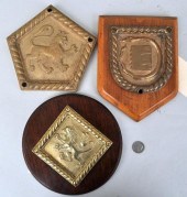 GROUP THREE BRONZE SHIP'S BADG